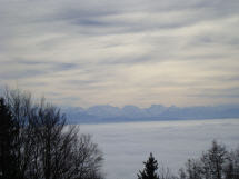 WOLKENDECKE ÜBER DEM NEBELMEER